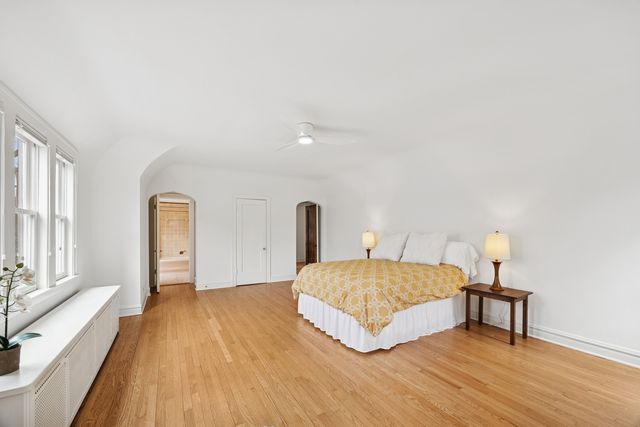 1116 N Elmwood Avenue, Oak Park, IL 60302