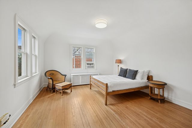 1116 N Elmwood Avenue, Oak Park, IL 60302