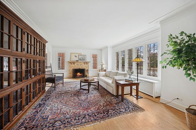 1116 N Elmwood Avenue, Oak Park, IL 60302