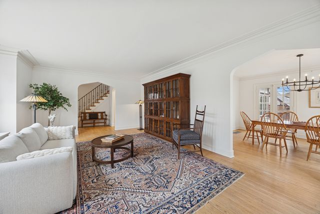 1116 N Elmwood Avenue, Oak Park, IL 60302