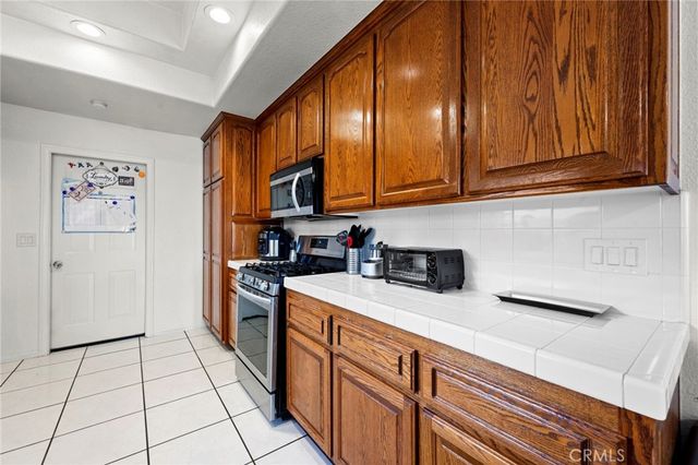 1218 Oak View, La Verne, CA 91750