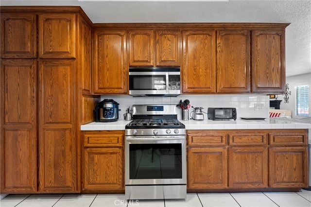 1218 Oak View, La Verne, CA 91750