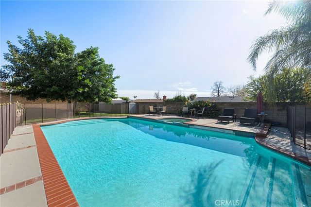 1218 Oak View, La Verne, CA 91750