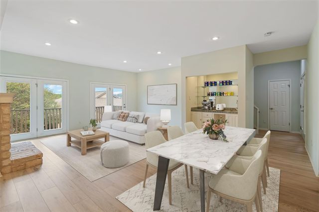 5512 Oakwood CV 161, Austin, TX 78731