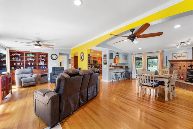 2157 Fort Graham Road, Waco, TX 76705
