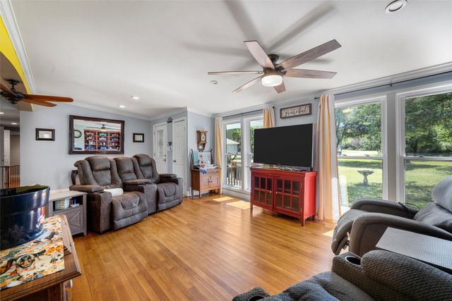 2157 Fort Graham Road, Waco, TX 76705