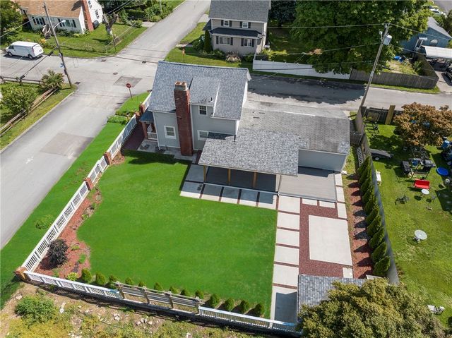78 Highland Avenue, Johnston, RI 02919