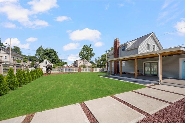 78 Highland Avenue, Johnston, RI 02919