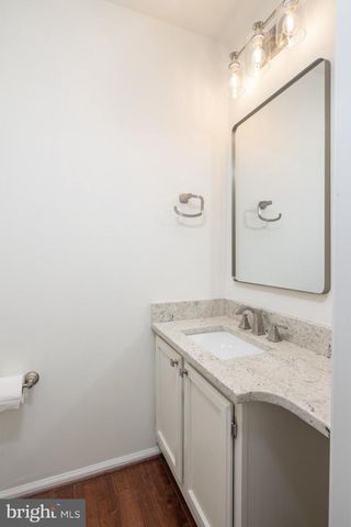 8770 DEBLANC PL, Manassas, VA 20110