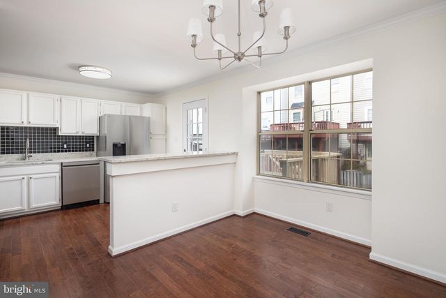 8770 DEBLANC PL, Manassas, VA 20110