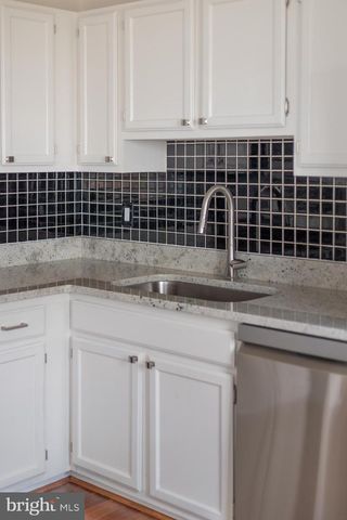 8770 DEBLANC PL, Manassas, VA 20110