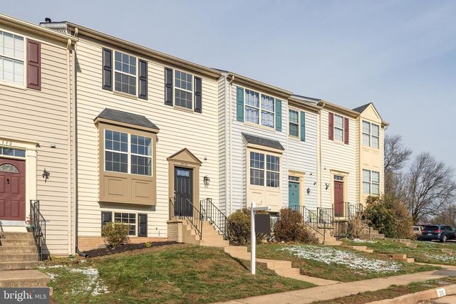 8770 DEBLANC PL, Manassas, VA 20110