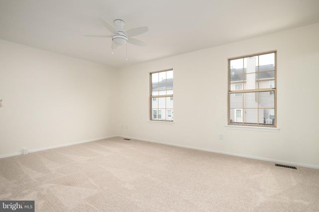 8770 DEBLANC PL, Manassas, VA 20110