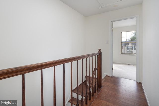 8770 DEBLANC PL, Manassas, VA 20110