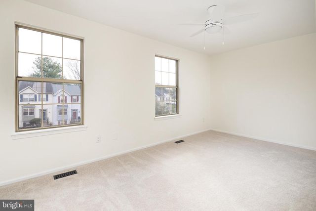 8770 DEBLANC PL, Manassas, VA 20110