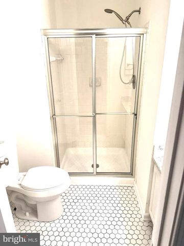 8770 DEBLANC PL, Manassas, VA 20110