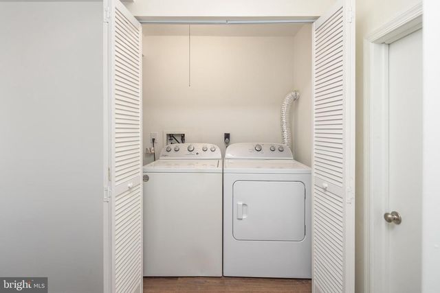 8770 DEBLANC PL, Manassas, VA 20110