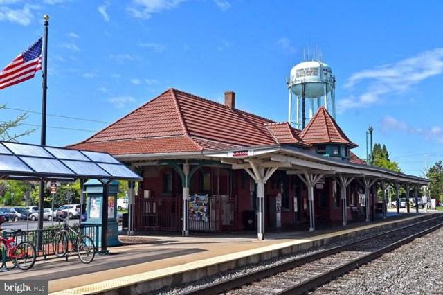 8770 DEBLANC PL, Manassas, VA 20110