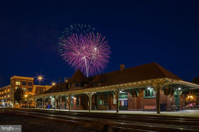 8770 DEBLANC PL, Manassas, VA 20110