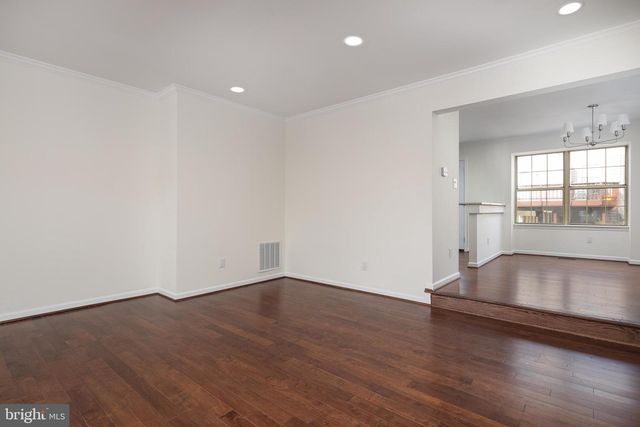 8770 DEBLANC PL, Manassas, VA 20110