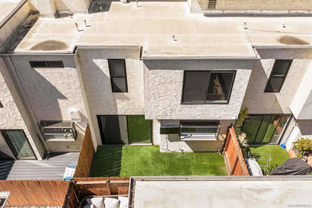 879 Agate 3, San Diego, CA 92109