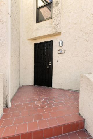 879 Agate 3, San Diego, CA 92109