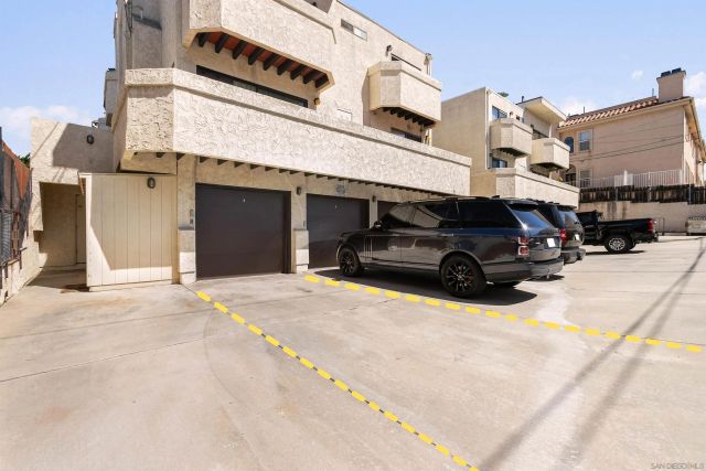 879 Agate 3, San Diego, CA 92109