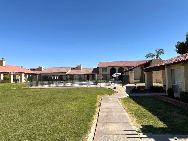 2155 S 14 Ave, Yuma, AZ 85364