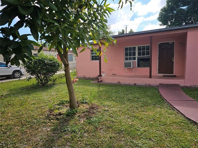 2510 NW 6 Street, Pompano Beach, FL 33069