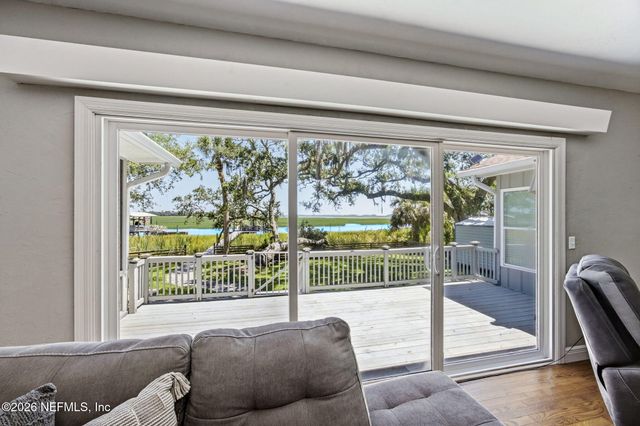 97260 PIRATES POINT Road, Yulee, FL 32097
