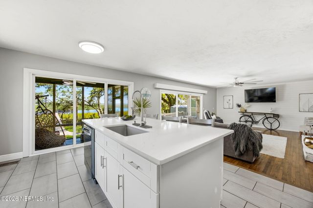 97260 PIRATES POINT Road, Yulee, FL 32097