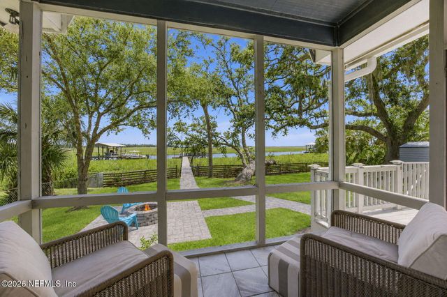 97260 PIRATES POINT Road, Yulee, FL 32097