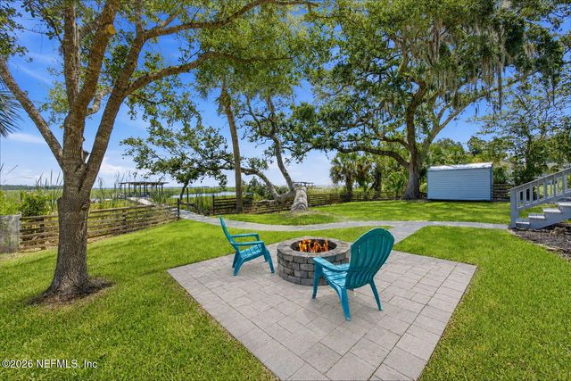 97260 PIRATES POINT Road, Yulee, FL 32097