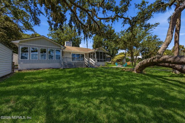 97260 PIRATES POINT Road, Yulee, FL 32097