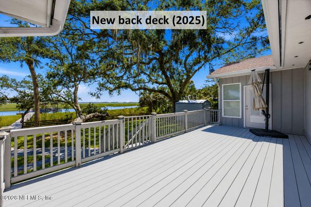 97260 PIRATES POINT Road, Yulee, FL 32097