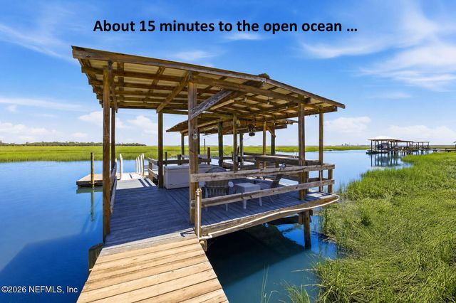 97260 PIRATES POINT Road, Yulee, FL 32097
