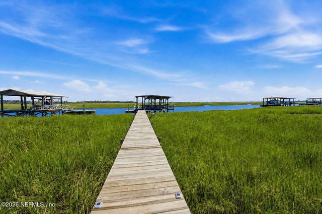97260 PIRATES POINT Road, Yulee, FL 32097