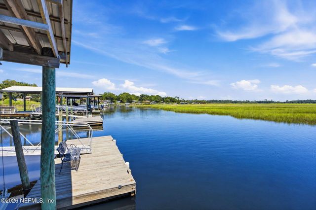 97260 PIRATES POINT Road, Yulee, FL 32097