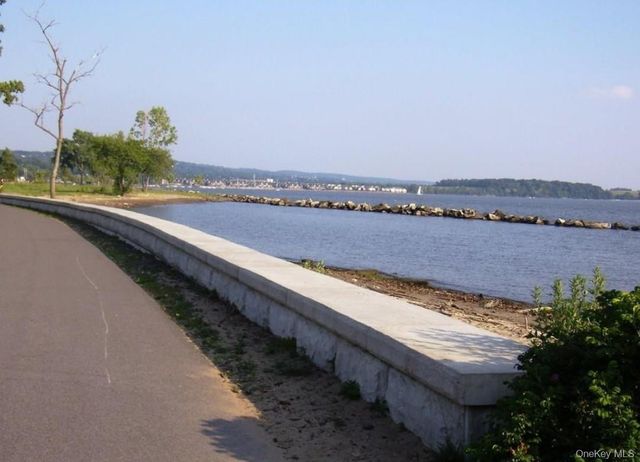 2003 Half Moon Bay Drive, Croton-on-hudson, NY 10520