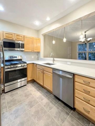 2003 Half Moon Bay Drive, Croton-on-hudson, NY 10520