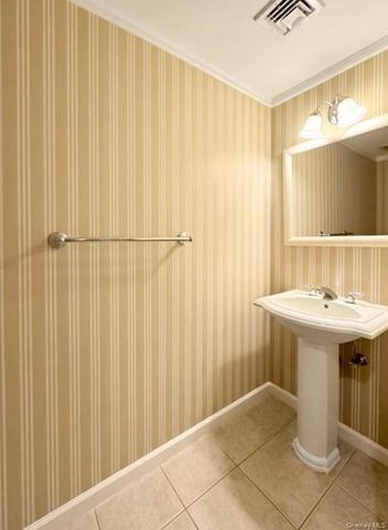 2003 Half Moon Bay Drive, Croton-on-hudson, NY 10520