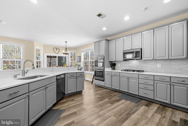 3117 EAGLE RIDGE DR, Woodbridge, VA 22191