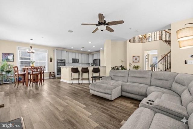 3117 EAGLE RIDGE DR, Woodbridge, VA 22191