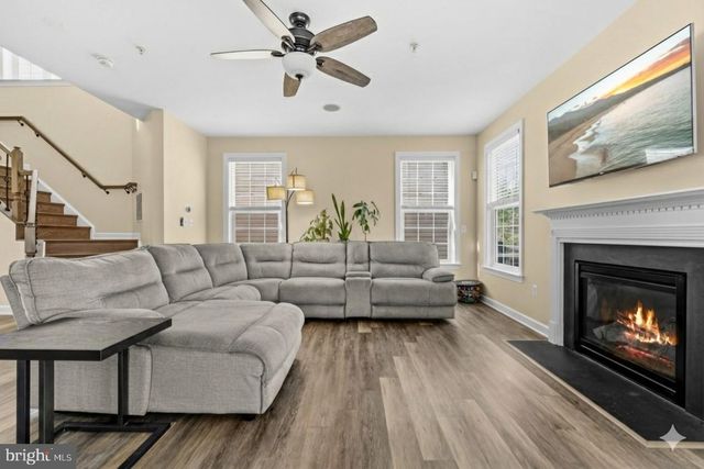 3117 EAGLE RIDGE DR, Woodbridge, VA 22191