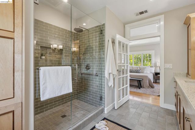 25 Manor Dr, Piedmont, CA 94611