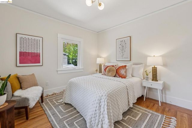 25 Manor Dr, Piedmont, CA 94611