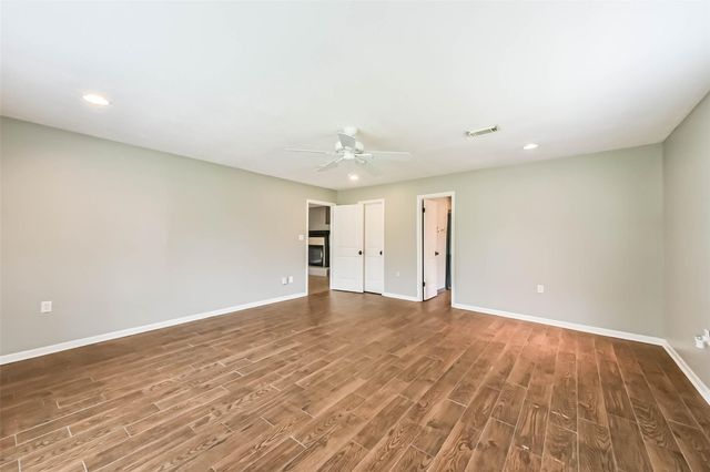 2015 Running Bear Trail, Crosby, TX 77532