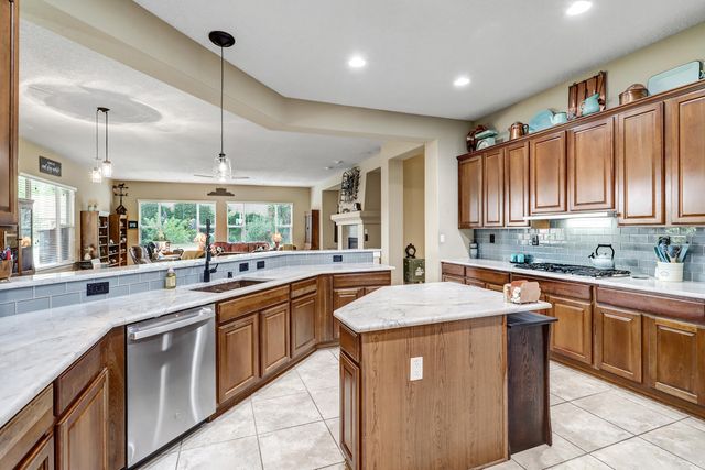 25 Los Balcones Place NE, Rio Rancho, NM 87124