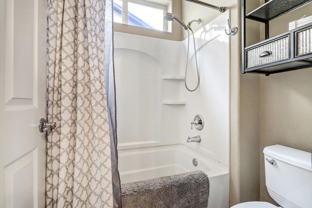 25 Los Balcones Place NE, Rio Rancho, NM 87124