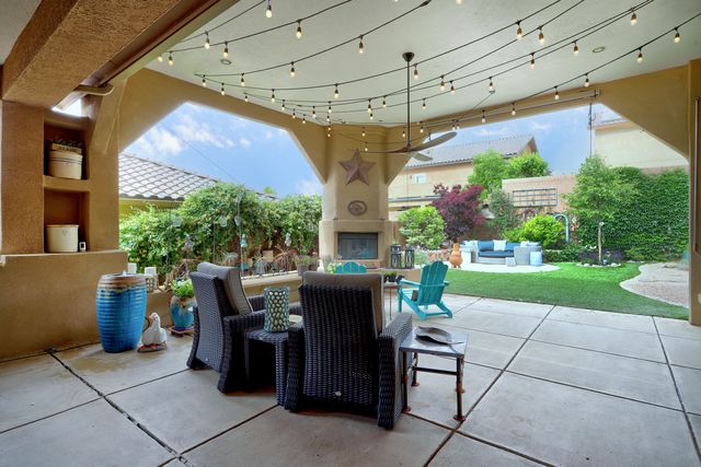 25 Los Balcones Place NE, Rio Rancho, NM 87124